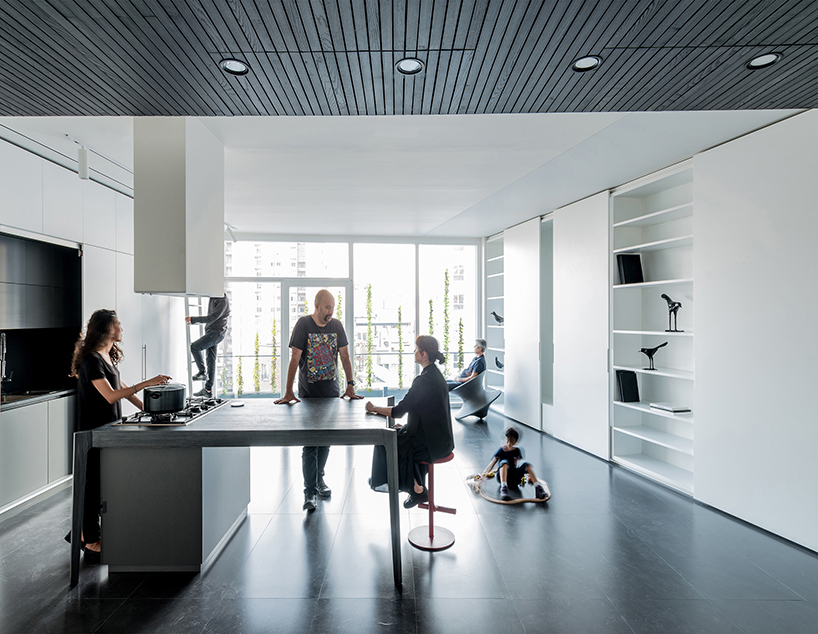 rooydaad architects wraps 5+1 residence with tapestry of greenery in tehran