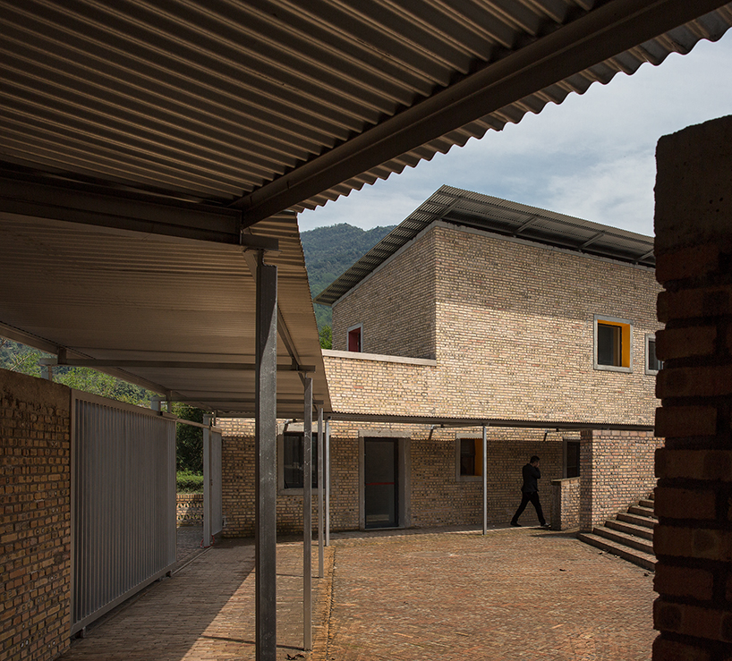 deshaus rebuilds homey kindergarten following lushan's 2013 earthquakes - 3