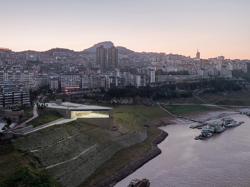 atelier deshaus completes yunyang riverfront visitor center in chongqing designboom