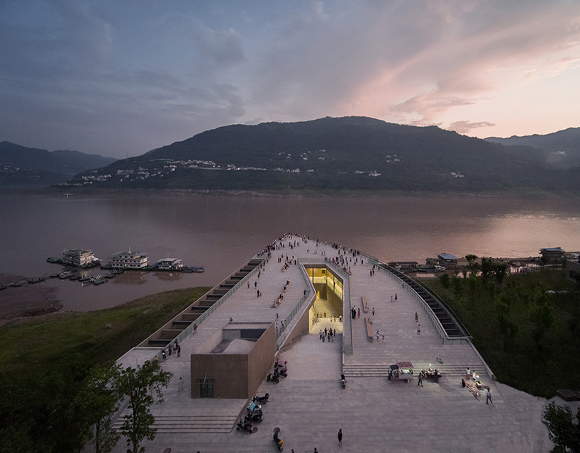 atelier deshaus completes yunyang riverfront visitor center in chongqing designboom