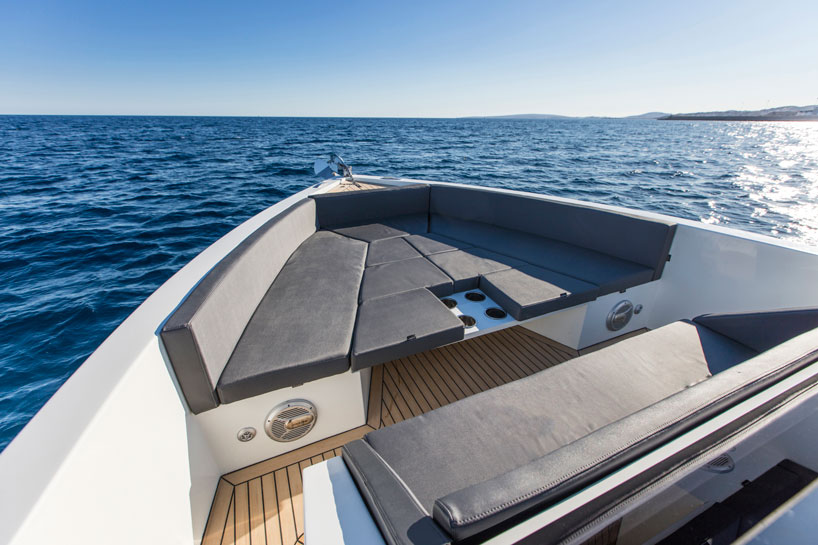 de antonio yachts D33 ubica-id