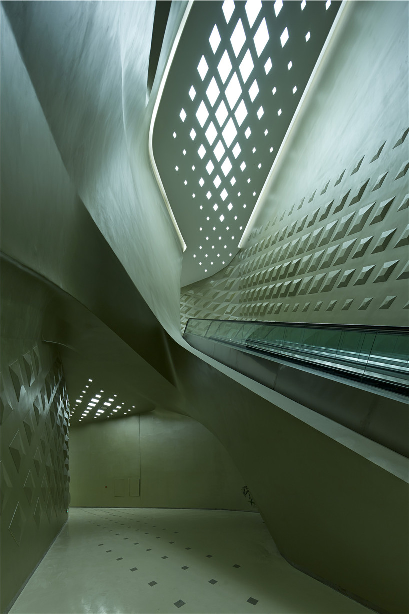 nanjing international youth cultural centre zaha hadid gd lighting china designboom