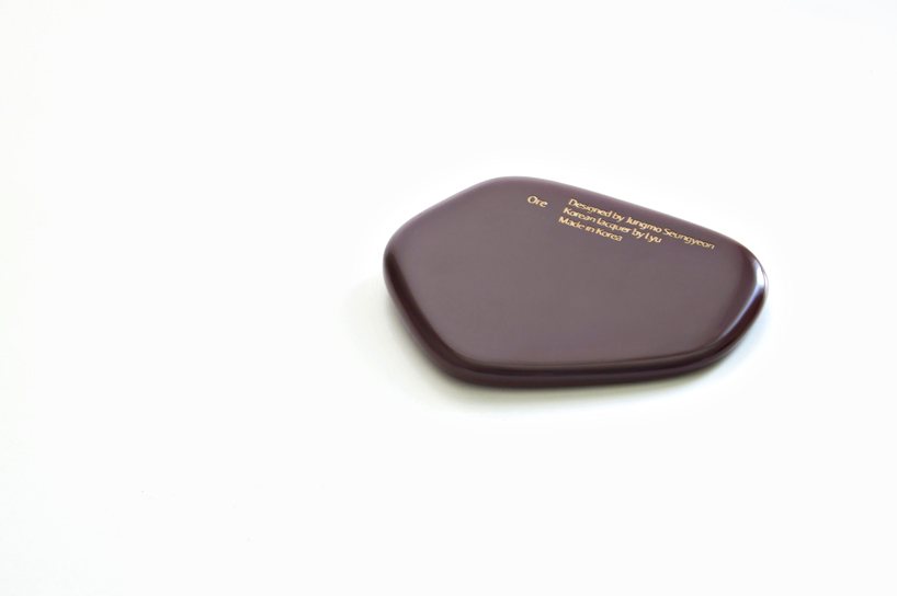 jungmo seungyeon korean lacquer project stool paperweight designboom
