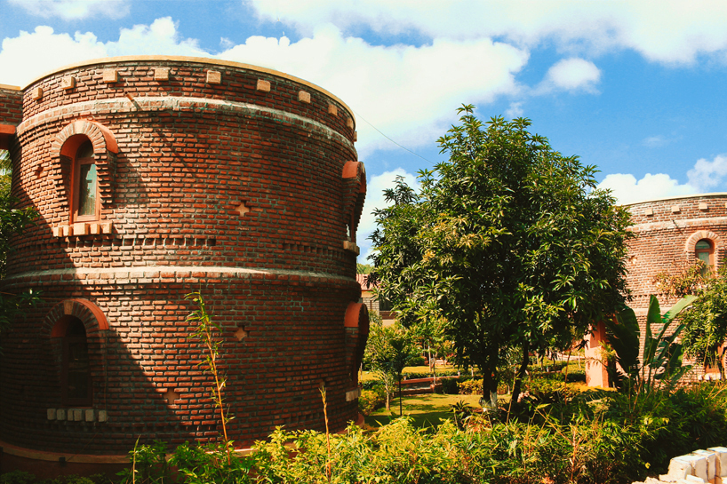 d6thd design studio shyam farm forest resort india designboom 