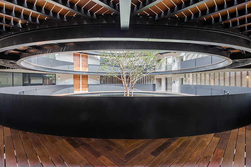 HGR arquitectos designs building with circular courtyard as new housing alternative
