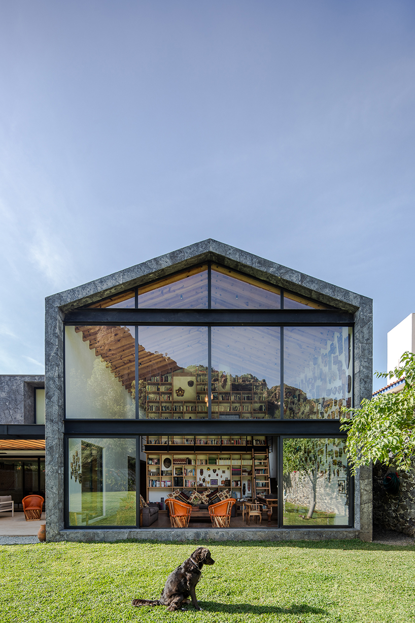 HGR arquitectos uses stone clad volumes to form 'casa texcal' within mexican countryside