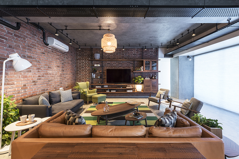 harsh boghani exposes raw materials and adds bold sculpture to apartment in india - 3