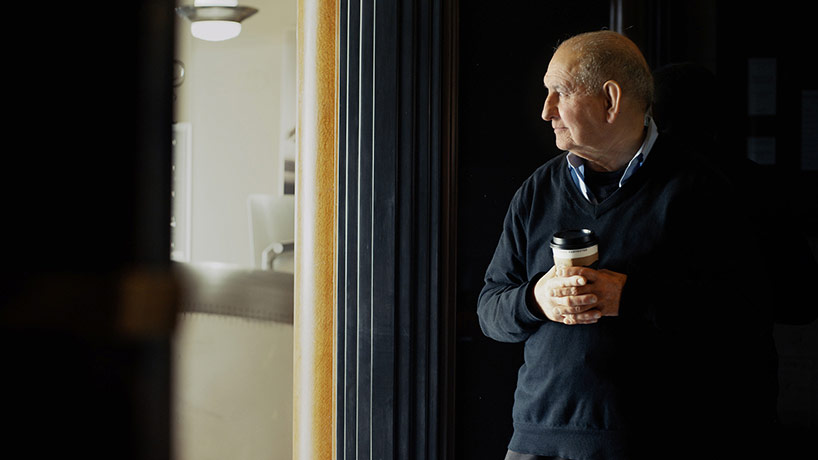 dress code ruben's elevator designboom