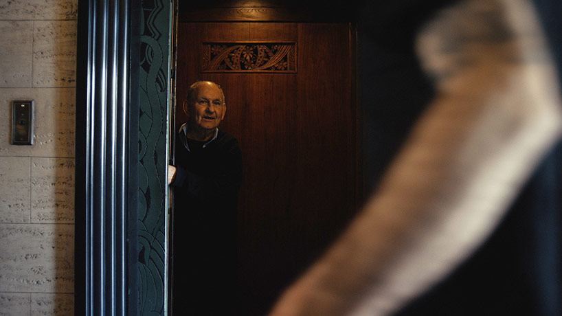 ruben's elevator designboom