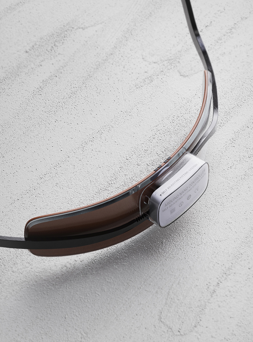 esub tracks is a smart bicycle helmet with added safety features 12