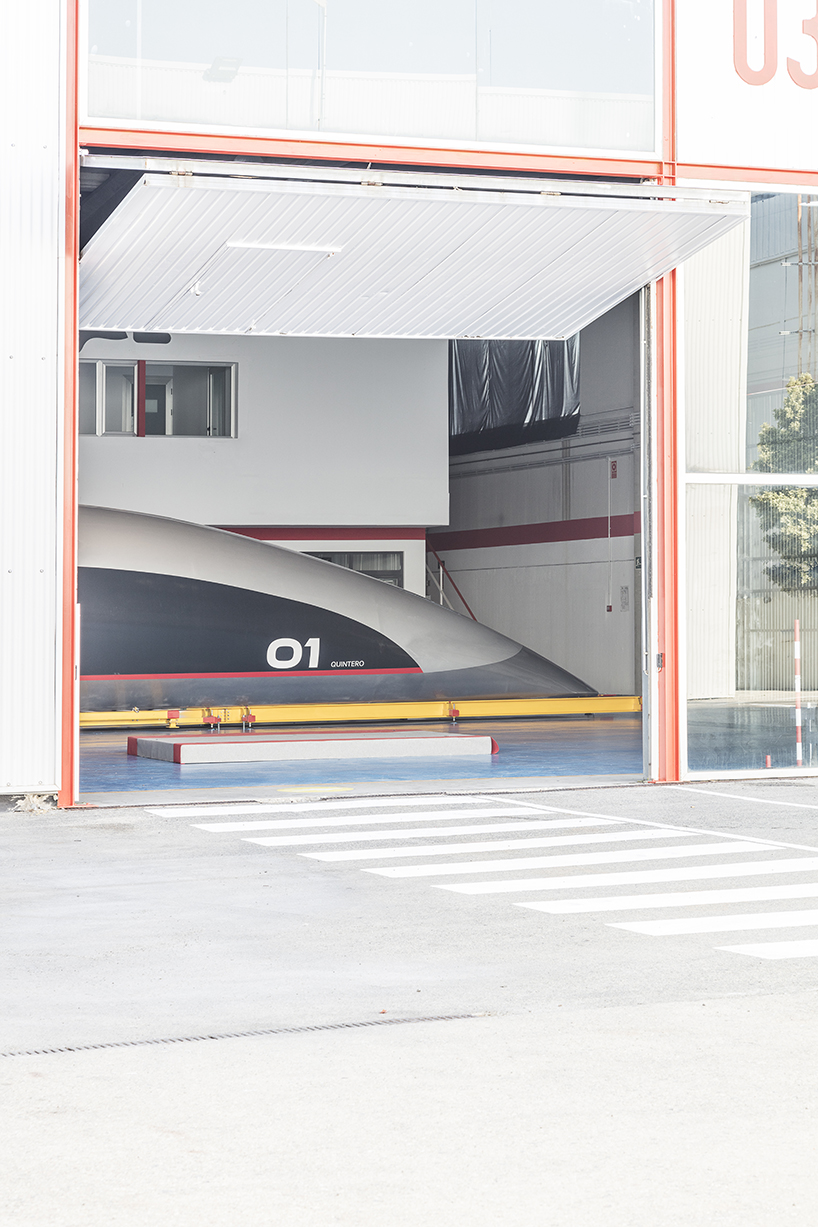 hyperloopTT unveils new images of passenger capsule 'quintero one' in spain