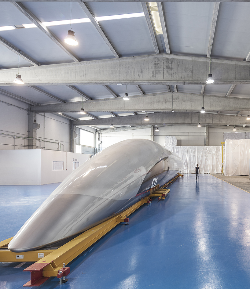 hyperloopTT unveils new images of passenger capsule 'quintero one' in spain