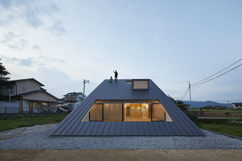 kenta eta's 'house usuki' in japan has sloped roof you can sit on and admire the view