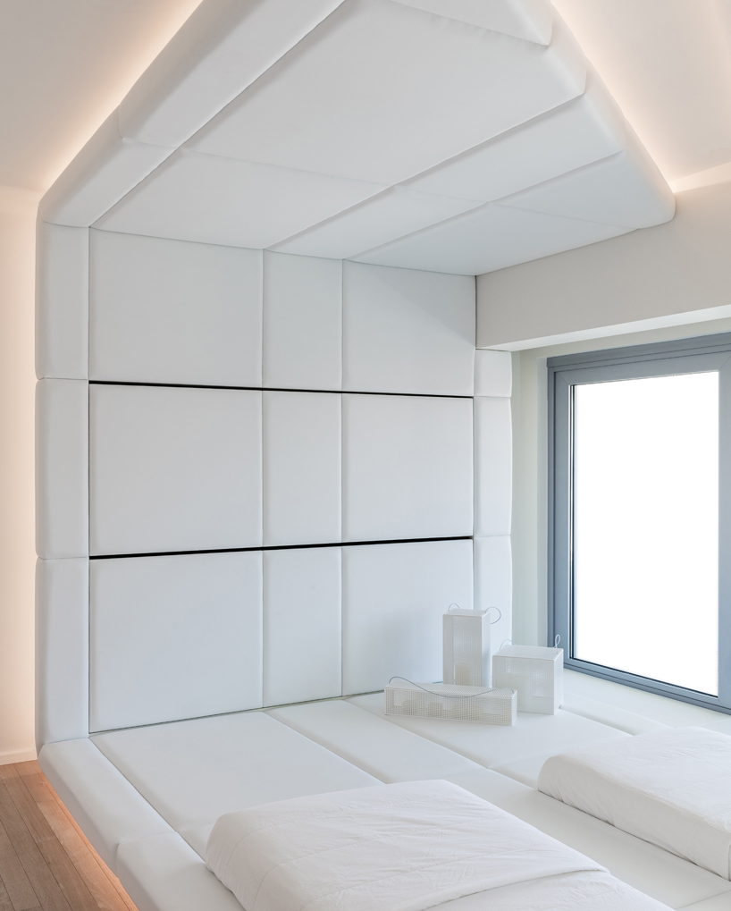 alessandro isola miami beach apartment designboom