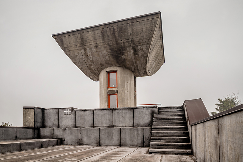 villa gontero sci fi brutalism near turin 7