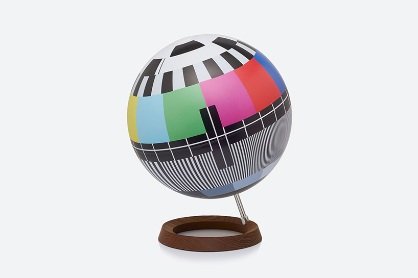 simon forgacs mono lamp designboom 