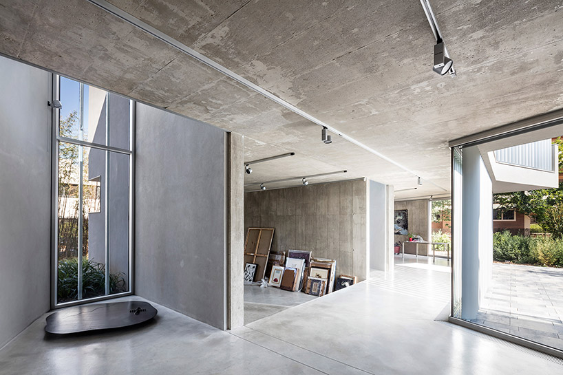 05 AM arquitectura house exhibition space designboom