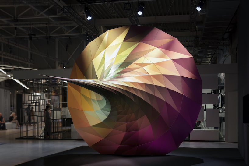 wes resonance vortex to diversity presents a colourful embodiment of a world full of diversity with only a single pigment 2