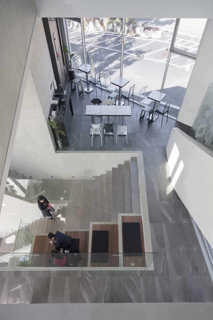 IDMM architects waveon café gijang korea designboom