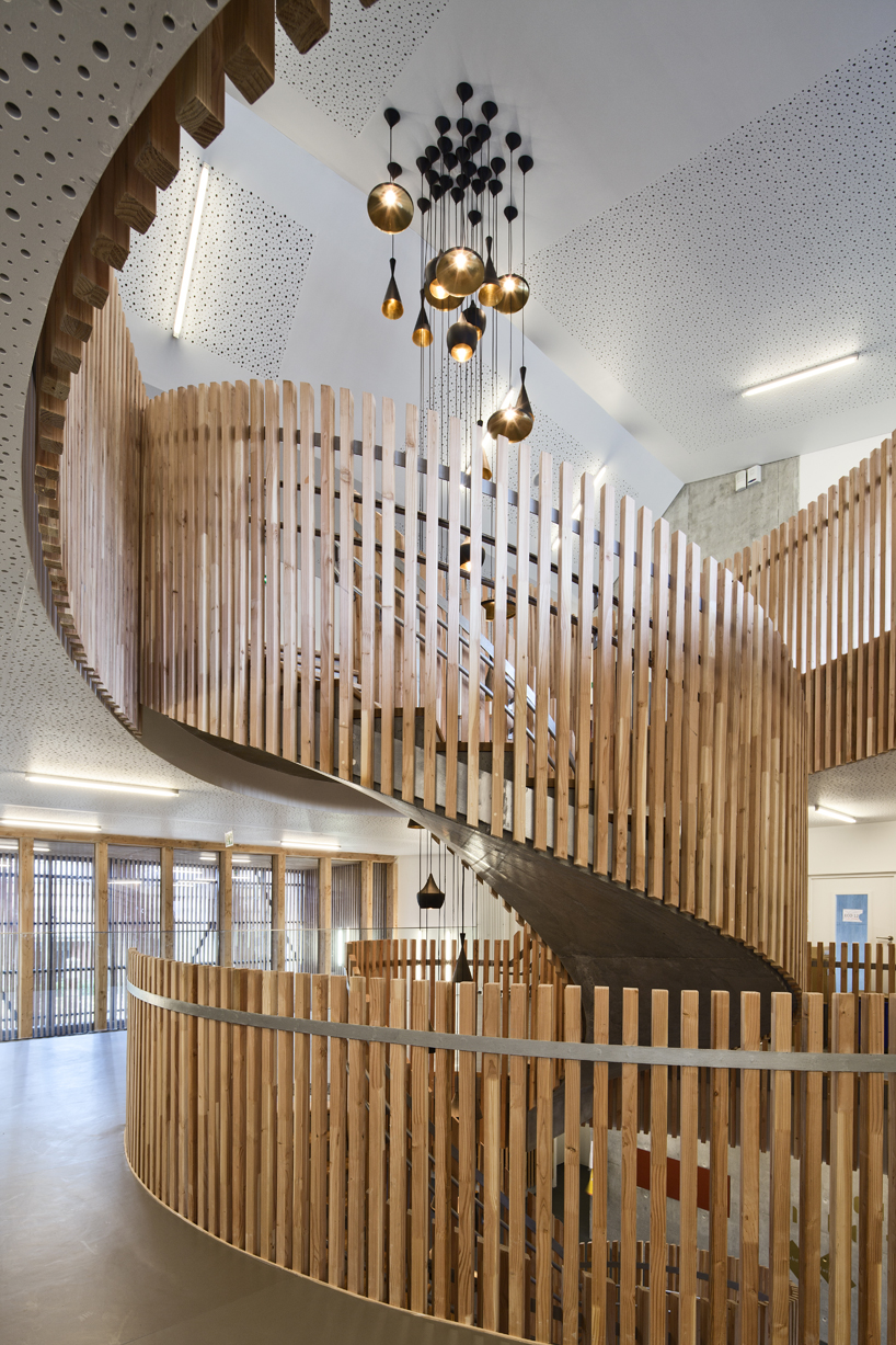 AAVP casares doisneau intermunicipal school complex france designboom