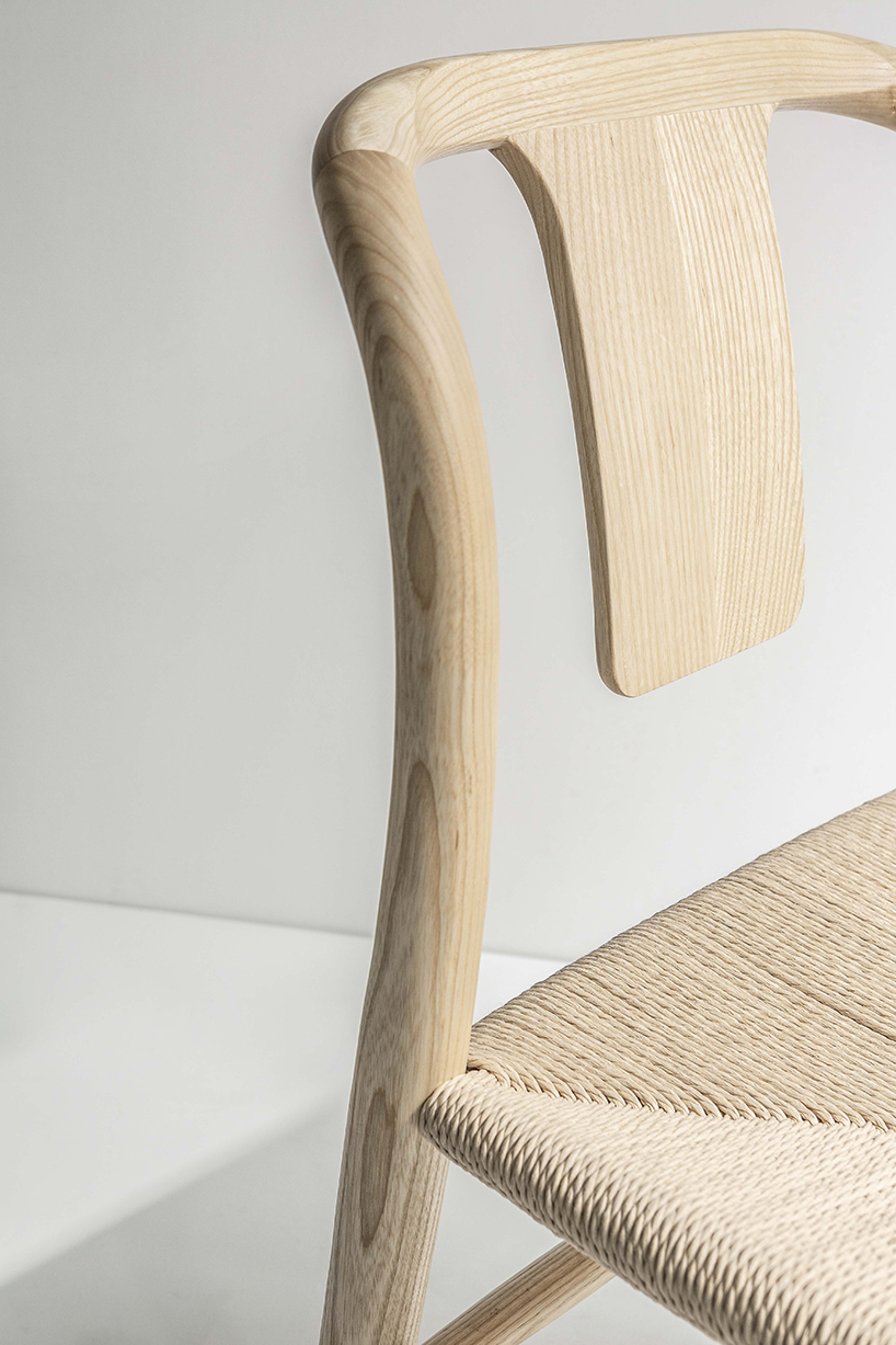 yen-hao, chu designs 'hill chair' with CNC carved backrest for ziihome