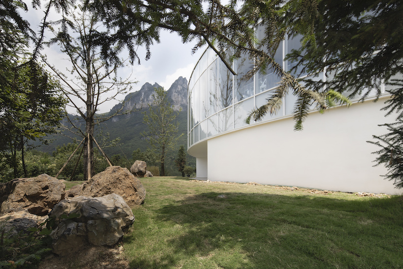 C+ architects builds an elliptical ring on the mountainside for LAB art museum in china designboom