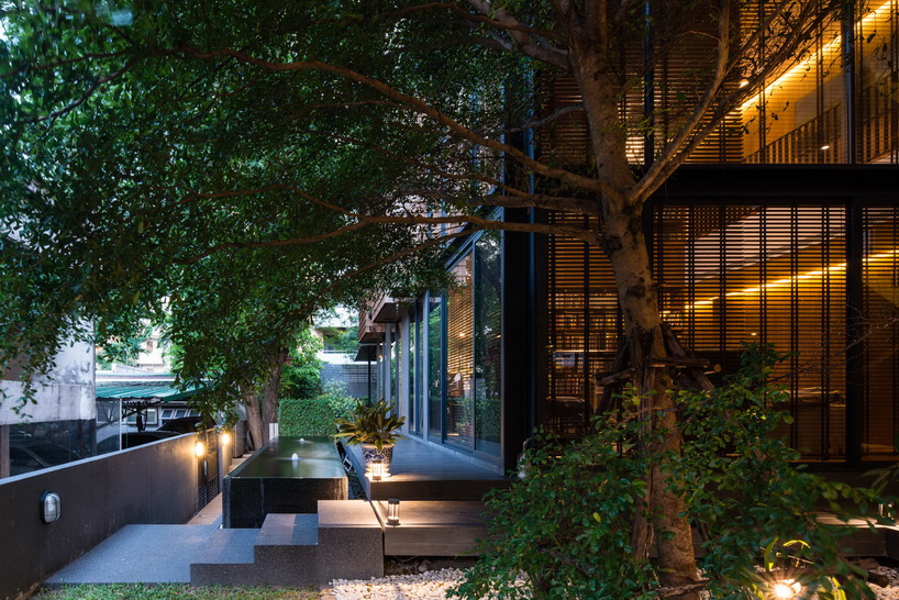 seARCH's wss - residence finds its own privacy in a urban area using architectural planning - 11