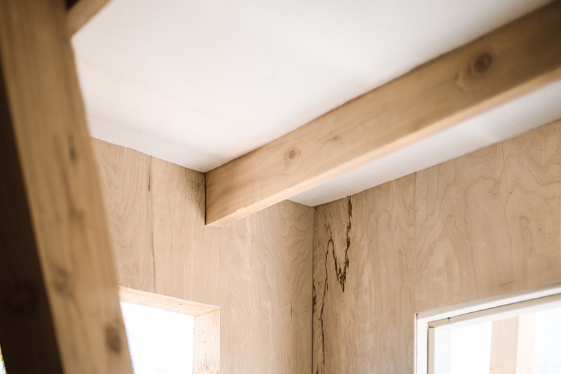 a forest of columns suspends the kerplunk house over the californian desert, by i stiffen thee