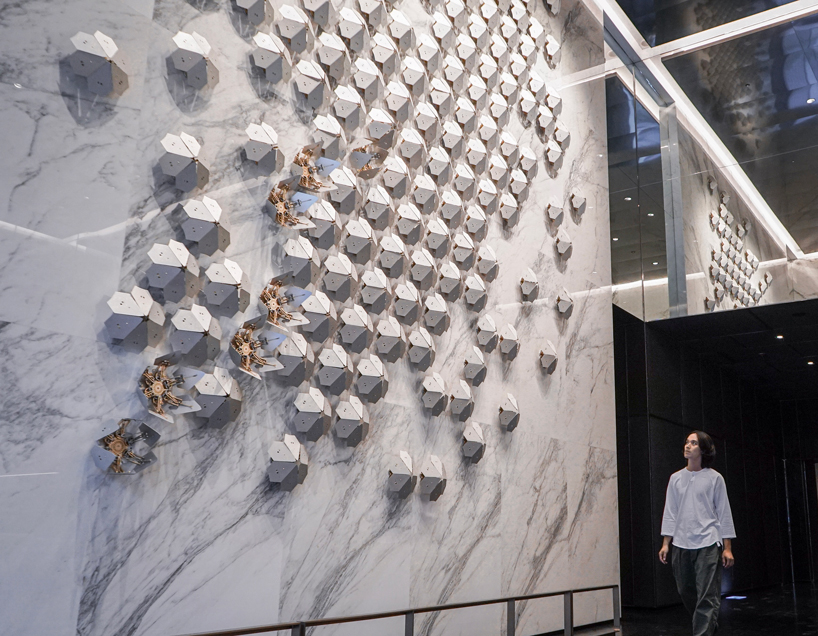 whyixd-heaven-bloom-metal-flowers-dynamic-lobby-taichung-city-taiwan-11-15-2019-designboom