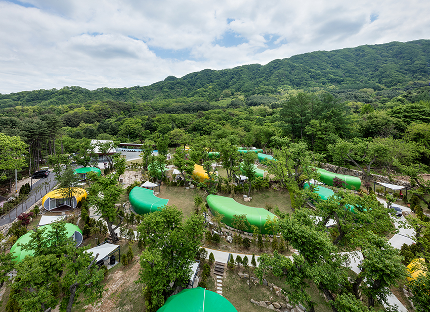 the glamtree resort by archiworkshop nestles into a forest in south korea designboom