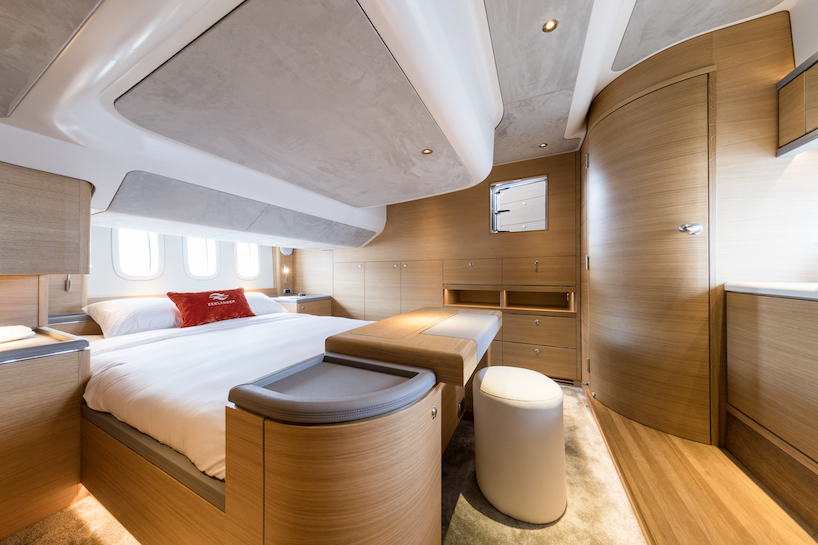 zeelander 55 lobster yacht expands onboard spaces with a twist of classic - 10