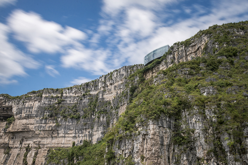 limestone gallery 3andwich design haiwei canyon designboom