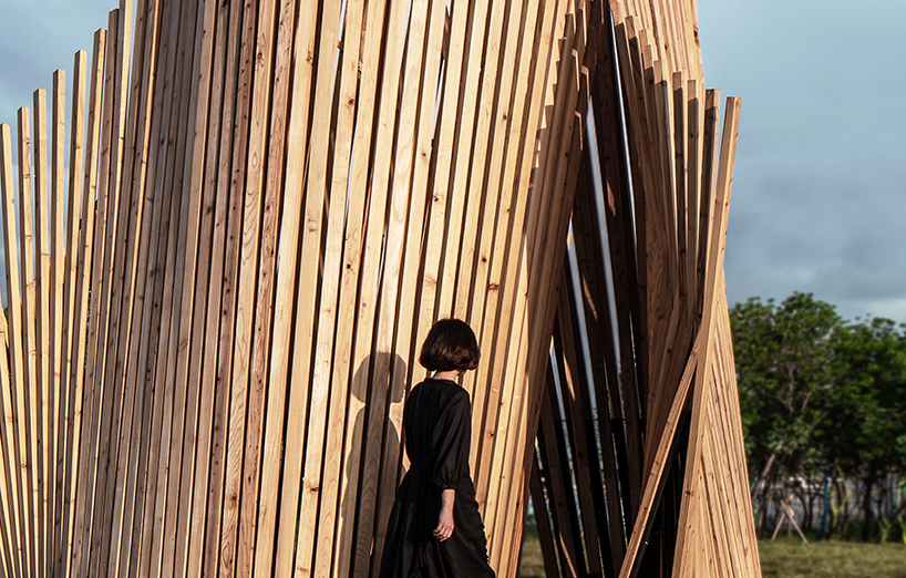 ling li tsengs between waves installation creates a vibrant spatial experience 4