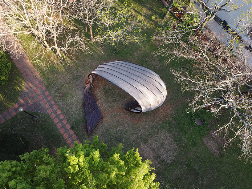 ling-li tseng's bamboo pavilion creates cocooning space to linger on taiwan university campus