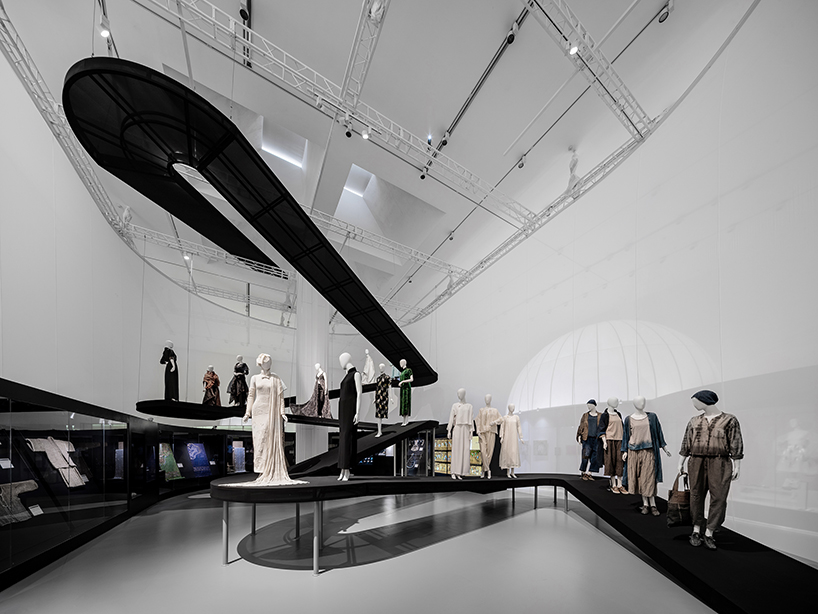 studio 10 completes free flow layout 'fashioned from nature' exhibition with transparent elements in china