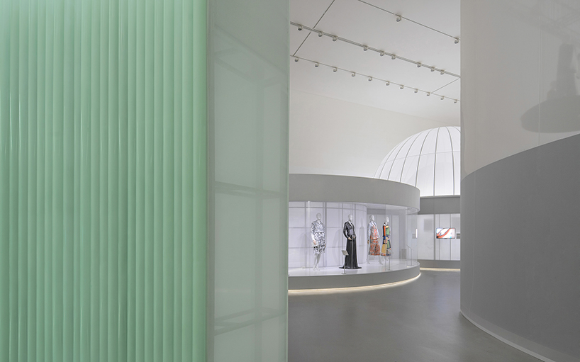 spatial design of the exhibition fashioned from nature co curated by va and design society 7