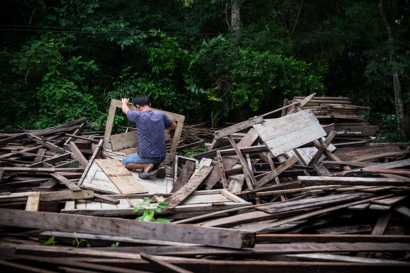 the ahsa farmstay by creative crews uses vernacular building techniques in thailand