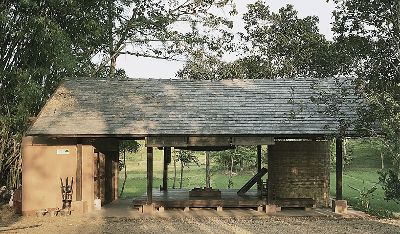 the ahsa farmstay by creative crews uses vernacular building techniques in thailand