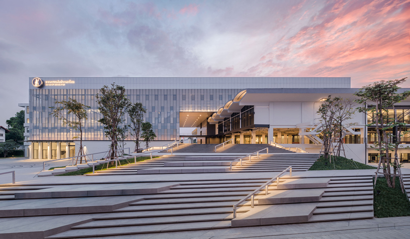 creative-crews-botlc-bank-of-thailand-learning-center-bangkok-thailand-09-24-2019-designboom