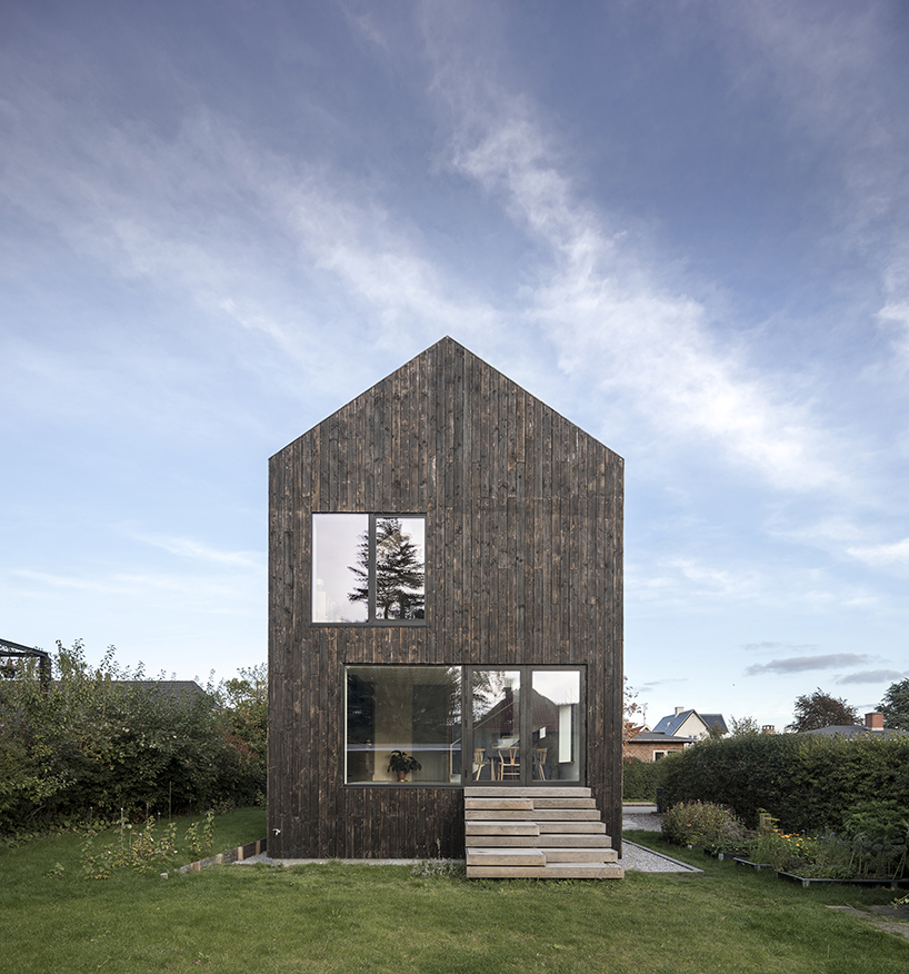 villa wood digital possibilities and traditional methods 1