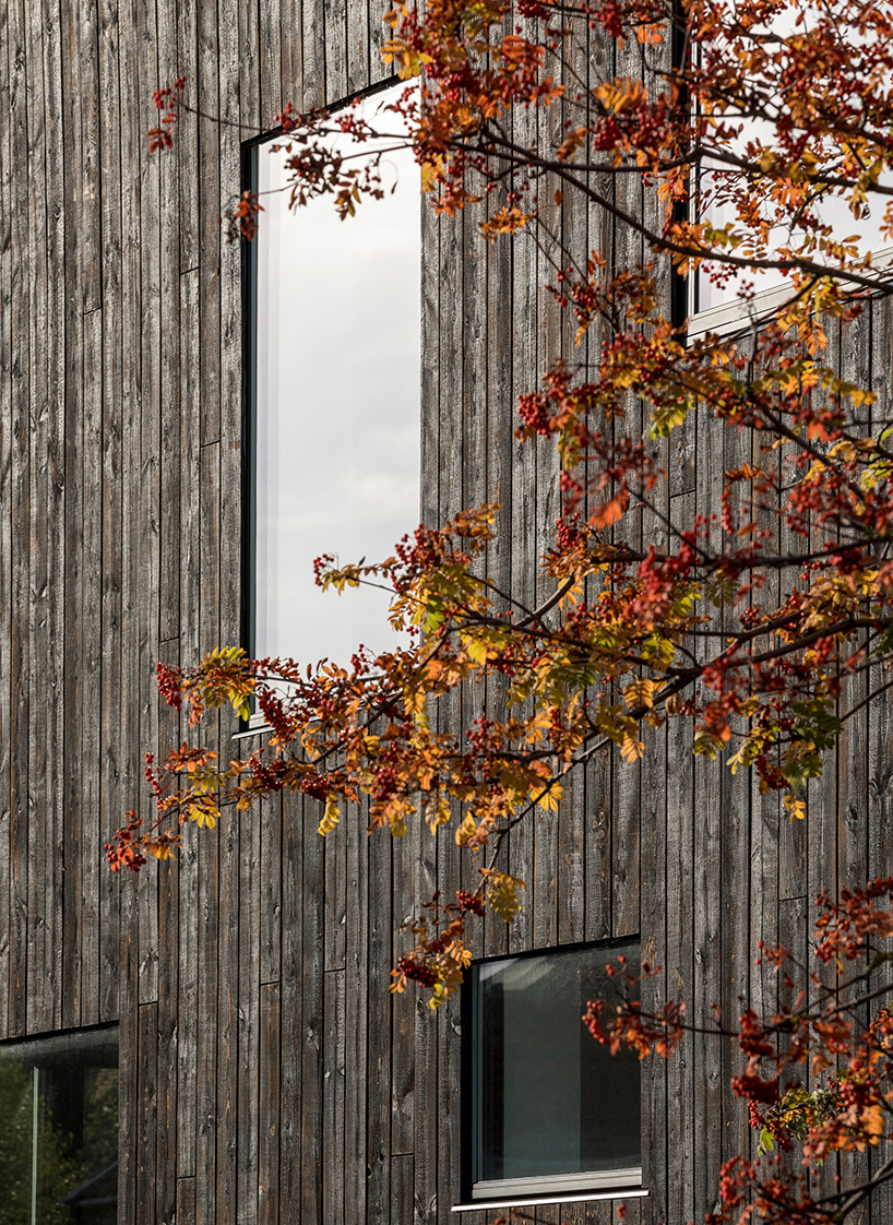 villa wood digital possibilities and traditional methods 3