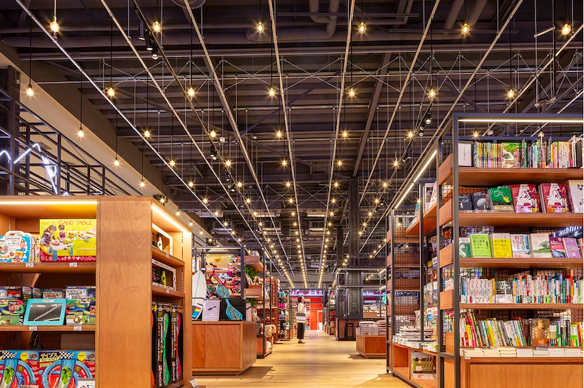 TONERICO:INC designs an automotive emporium for both man and machine in tokyo designboom
