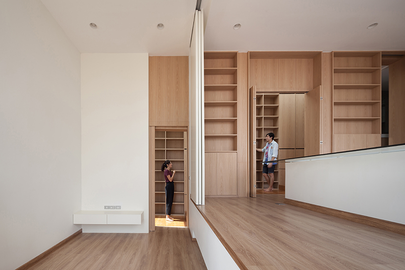 JB house by IDIN architects brings together its owners' two private worlds