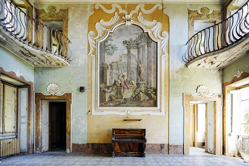romain thiery unveils new images of broken pianos in forgotten european villas - 8