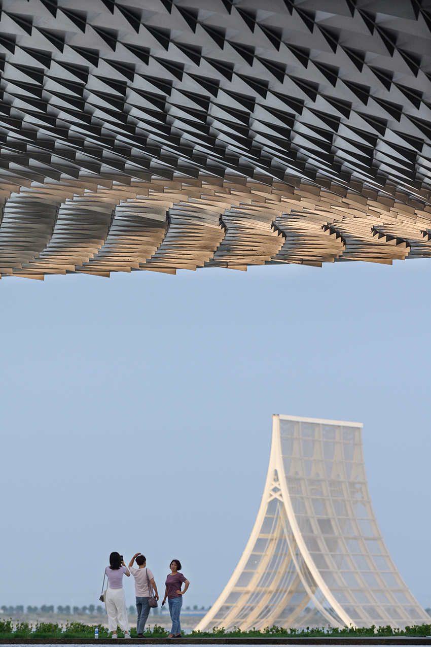 lacime architects applies aluminum plates to 'the wave' museum in china designboom