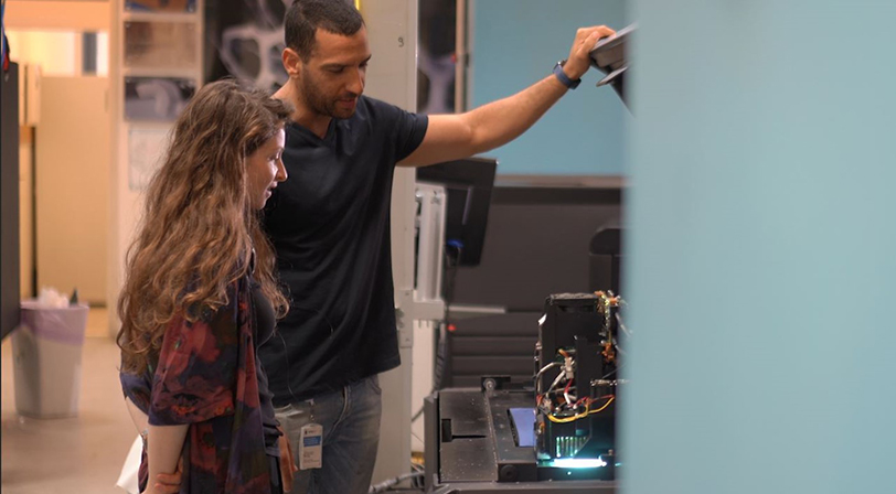 ganit goldstein launched a 3d printed virtual reality fashion exhibition showcase groundbreaking tailored outfits 4