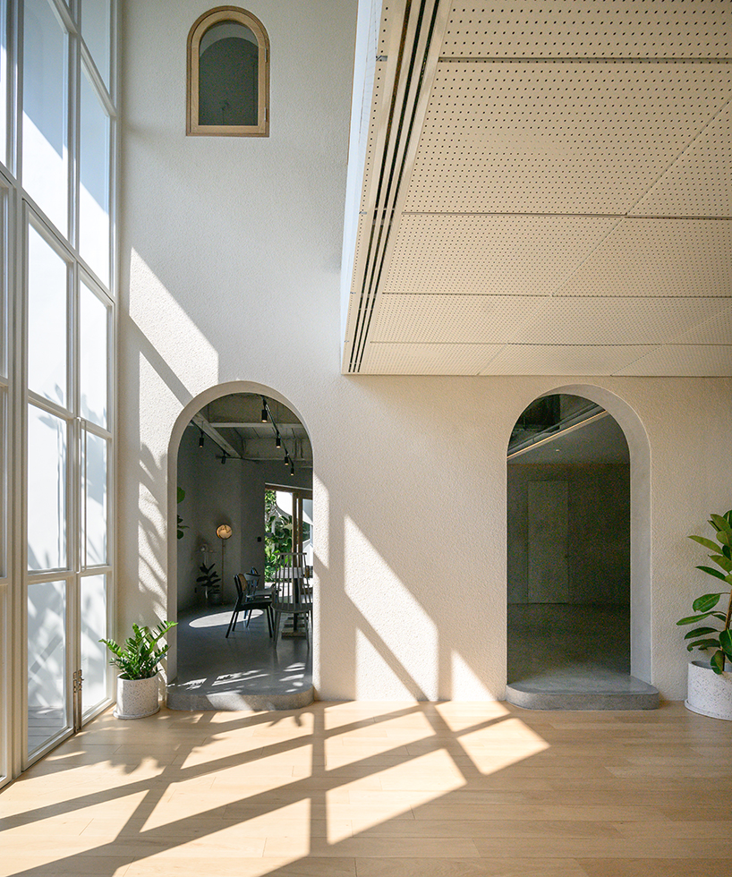 bodinchapa architects applies a translucent façade to house renovation in bangkok designboom