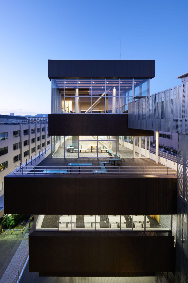 C+A revives landmark building in kyoto university of foreign studies - 4