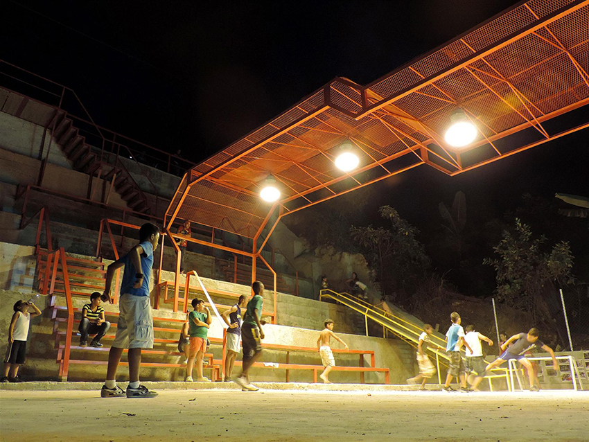 pico colectivo designboom