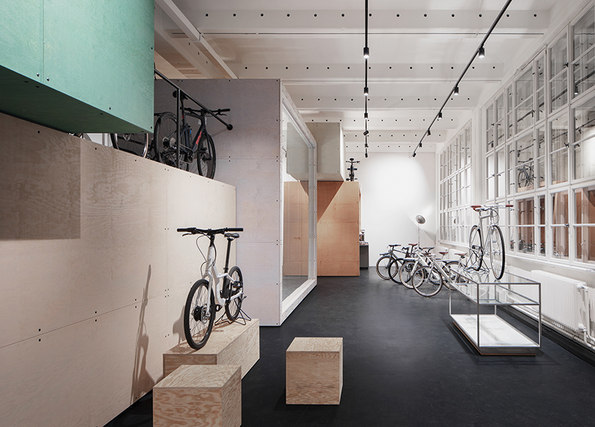 naice-wooden-volumes-factory-office-interiors-urban-mobility-startup-berlin-germany-02-18-20-designboom